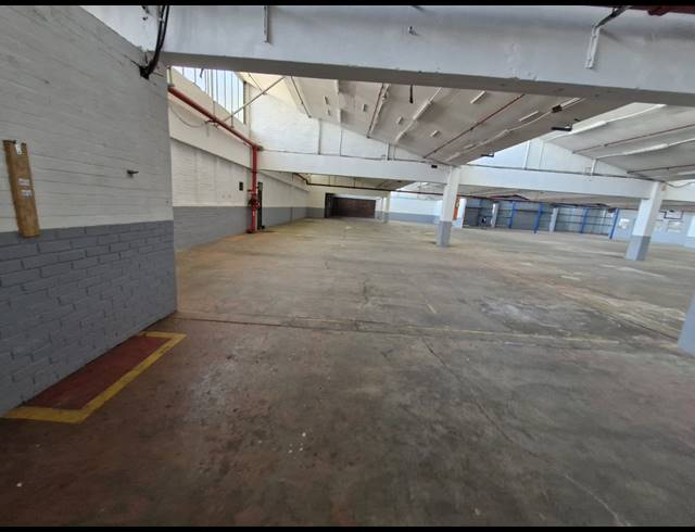 3,763M² WAREHOUSE TO LET IN BENROSE
